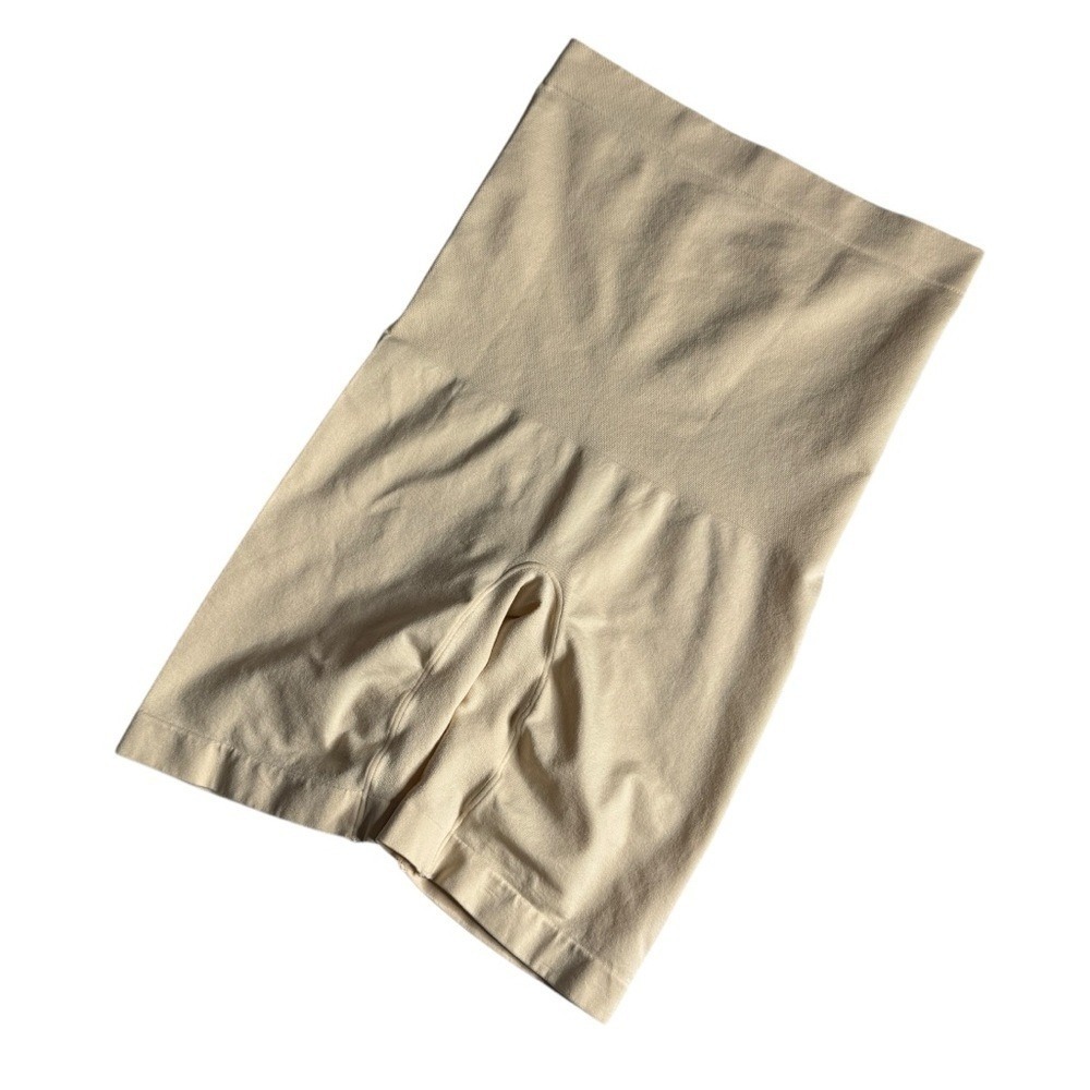 Yummie Heather Thompson Comfortable Firm Tummy Thigh Shaper Shorts Size Small